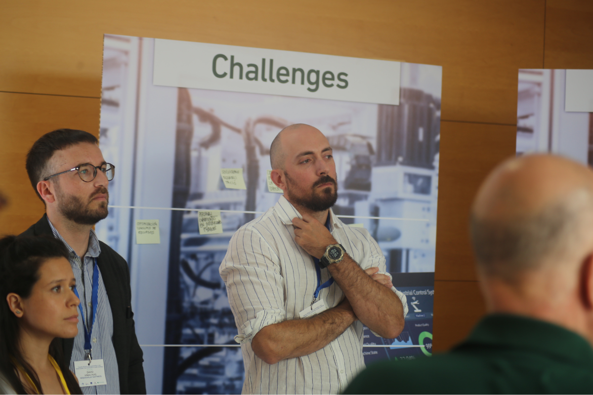 Fostering collaboration between public and private sector
